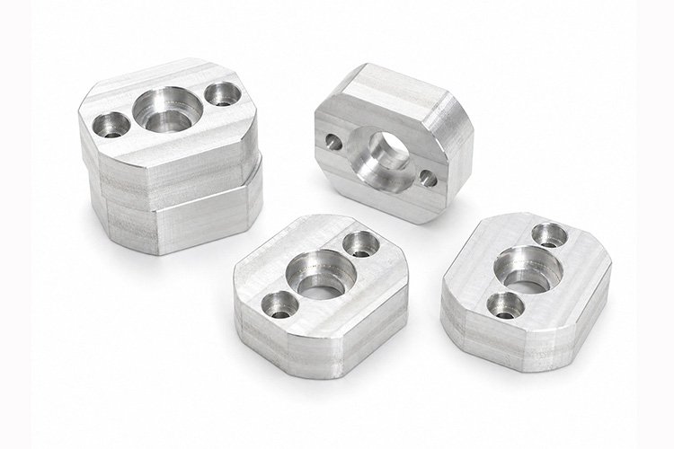 Piezas mecanizadas CNC de aluminio en China